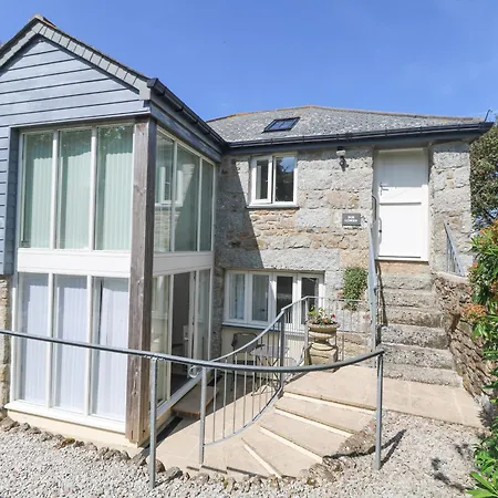 Bos Lowen Penzance